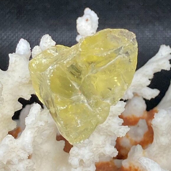 New rough cut yellow Citrine crystal - Picture 1 of 2